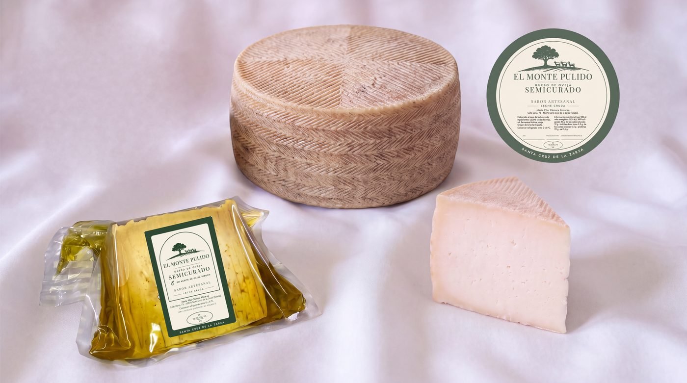 Familia de quesos semicurados El Monte Pulido: rueda, cuña y semicurado en aceite